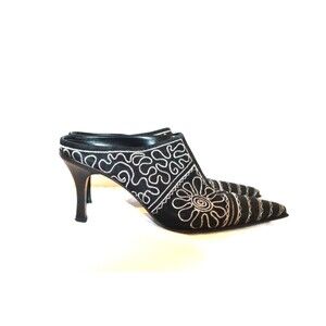 Vintage Mule Y2K Western Streetwear Urban White on Black Pointy